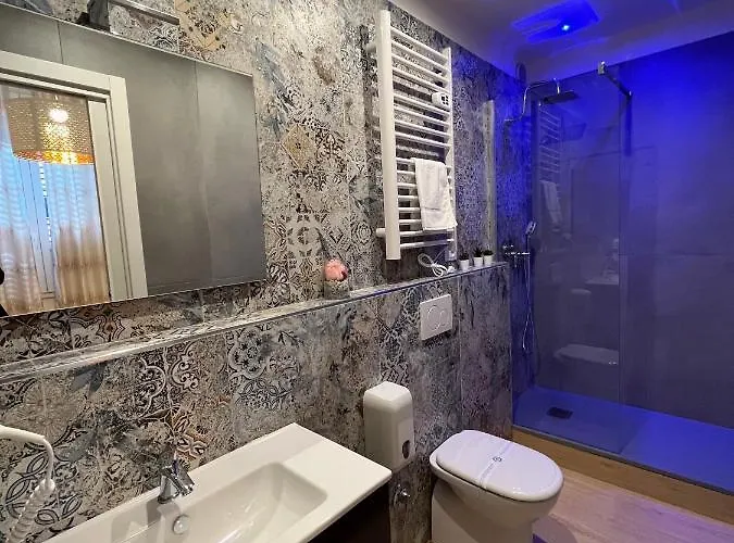 Πανσιόν La Deluxe & *